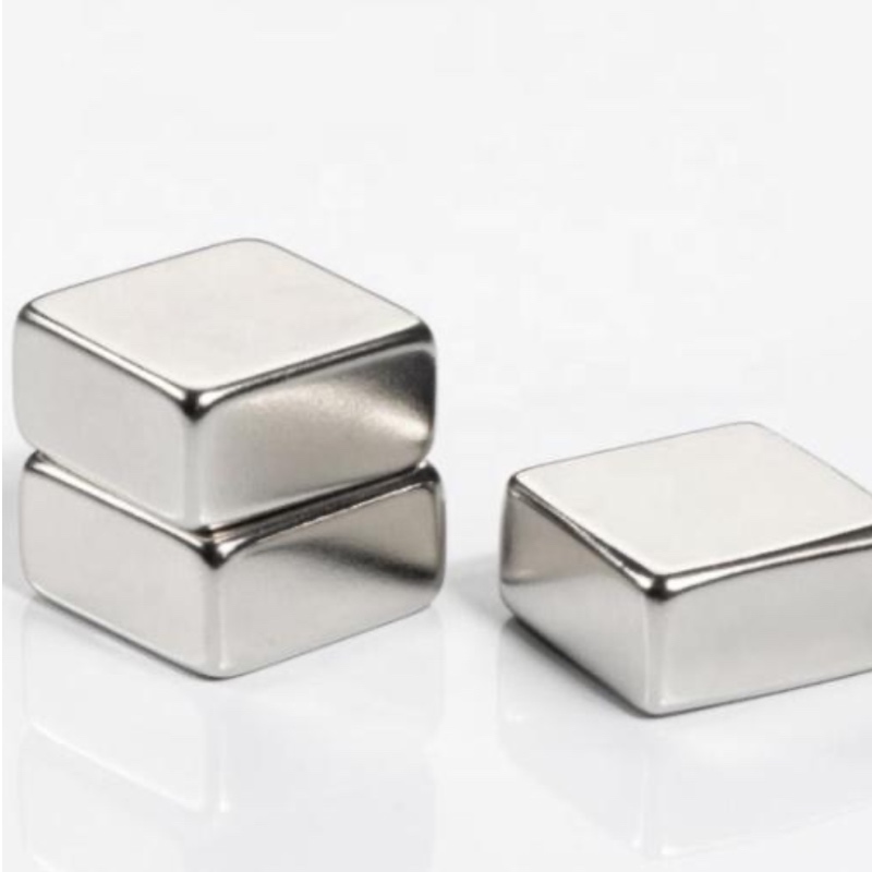 Firkantet magnet